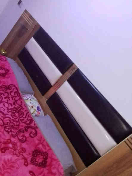 غراض بيت جدد بعدهن ستخدام قليل للبيع غرفه تركية جديدة ٣٥٠ وبيه مجال ديواني ٩ مقاعد مع زواية ١٢٥ بي مجال طبلات ٤ صغار وحده كبيره ٧٥ ترلصل ع رقم فقط
رقمي *********** مكان تحرير
