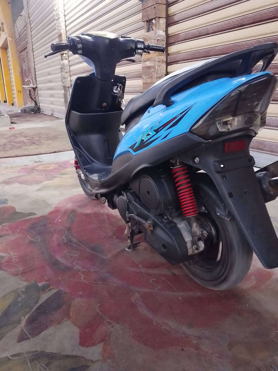 ماكس ياباني 
بوشه ٤٩  بلاد
نهضه ومعدل حلوه حيل
ما ناقصهه برغي 
نكره سلف 
كلهه شغاله مابيهه اي نقص
مفتوحه مبدل ولفات فقط 
٤٧٥ وبيه مجال بصيط حك الجيه 
كربلا البوبيات ***********
