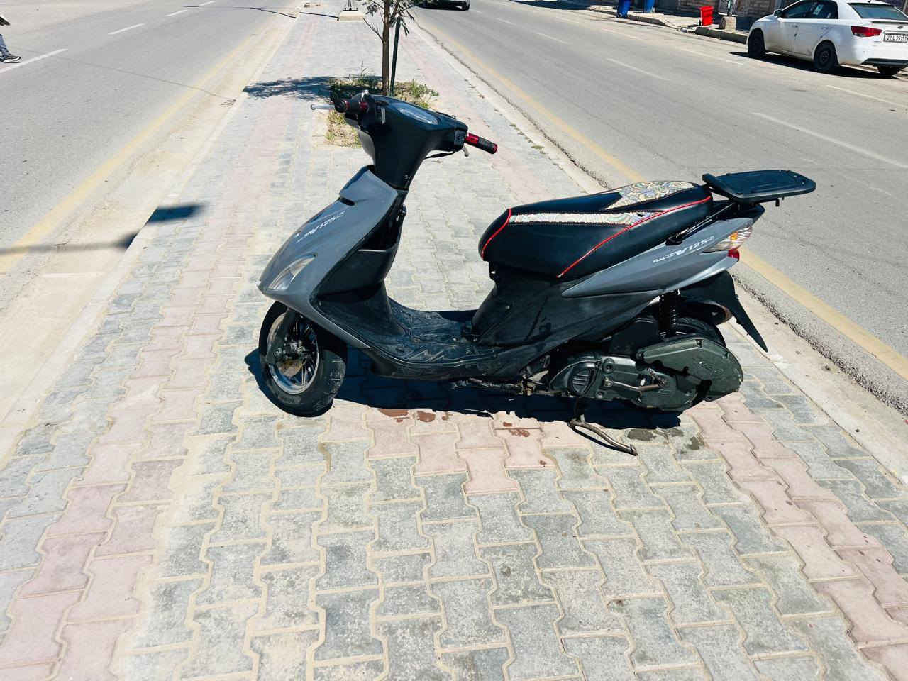 السلام عليكم دراجه ادرس ياباني للبيع الرقم خدمه ***********
