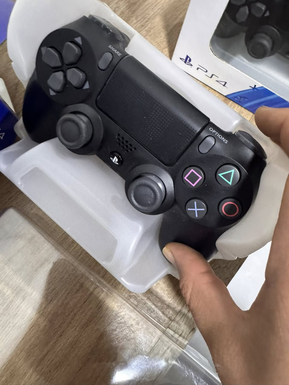 جوستكات اصليه مامستخدمة ولامرة اخذتها من شركة sony من بصرة شارع الكويت
حط سعر وتعال خاص


**إذا كنت صاحب هذا الإعلان وتريد حذفه لأي سبب، رجاءا أرسل رسالة إلى الدعم الفني**