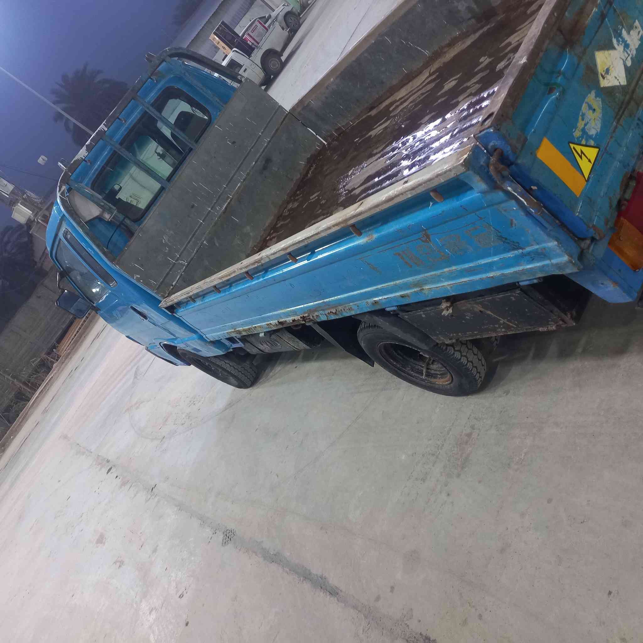 السلام عليكم
البيع كية بنكو ٩٥  ابلادية نظيفة كدامكم واضحه بالصورة 

مكينتها بيها بخار قليل ورقم شاصي غير واضح ممسوح 

رقم بغداد تحويل مطلوب سنويتها  ساقطه ٢٠٢٢ 

عارضها ٥٣ وبيها مجال 

مكاني بغداد -التاجي 

اتصال على رقم ***********
