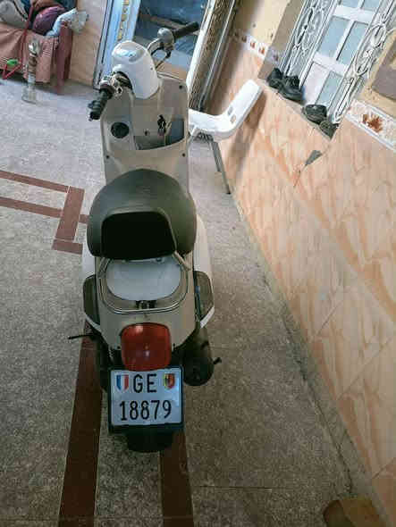 سلام عليكم شباب دراجه بوليسي للبيع نضافه فول شلعه تخبل شغاله سلف هندر لايت امامي بك  لايت شغال دراجه تخبل مكينه مبدله بوشه وبستم الاصليه السعر 475 مستعجل علئ بيعهه رقمي *********** اتصل وبيك خير وتدلل اخوكم ابو عقيل
