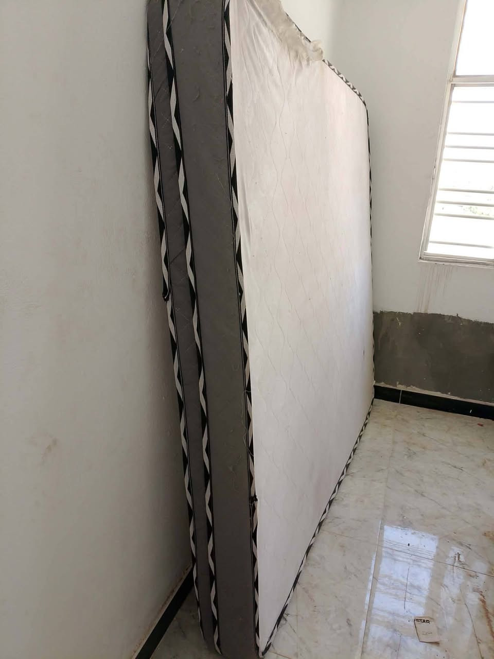 سنك ب 150 طباخ 100 دوشك 50 نضاف


**إذا كنت صاحب هذا الإعلان وتريد حذفه لأي سبب، رجاءا أرسل رسالة إلى الدعم الفني**