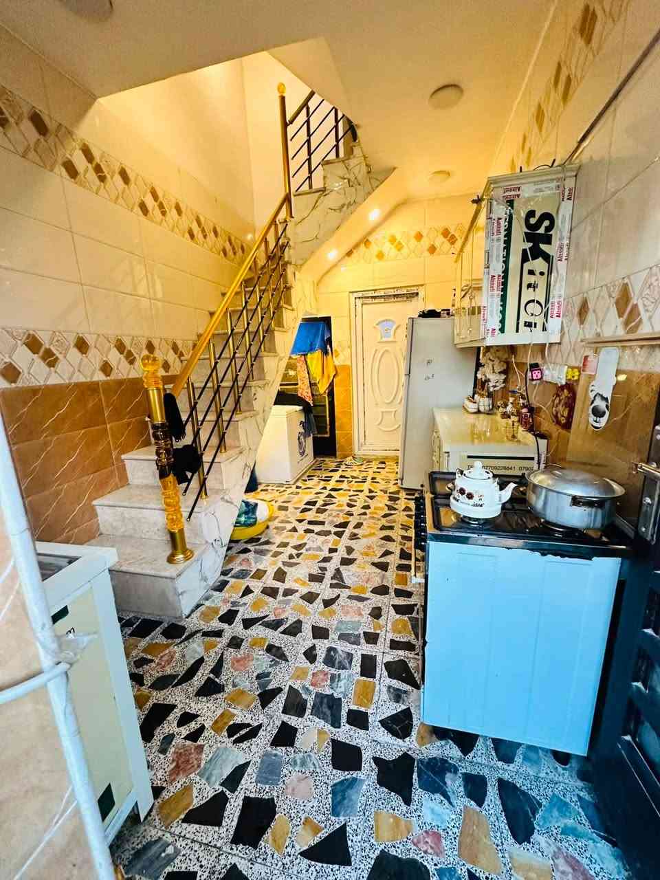 مشتمل #للبيع 45م بلسند , واقع حال 50م واجهه 6 حديث
استقبال و مطبخ و 2 نوم و خدمات / بناء 2024 بصف الركن

#السعر 135 مليون وبي مجال / طابو ملك صرف
الشعب الصحة مقابل وقرب مطعم محمد الكردي 

***********
