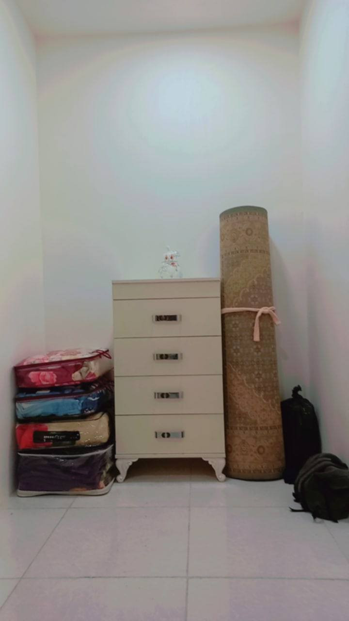 سلام عليكم .
غرفه تركي نضيفه وجديده 
ومبيها اي ضرر 
العنوان كربلاء المقدسة حي العباس .
السعر ٥٥٠ وبيها مجال ل٥٠٠ قفل. 
للاستفسار خاص


**إذا كنت صاحب هذا الإعلان وتريد حذفه لأي سبب، رجاءا أرسل رسالة إلى الدعم الفني**