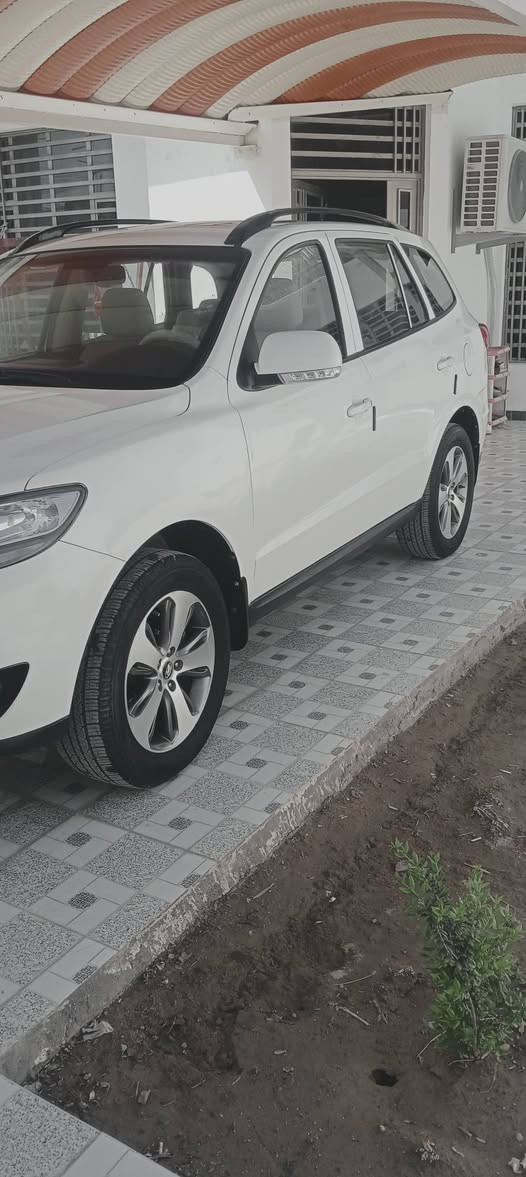 السلام عليكم سنتافيا ٤ سلندر كفاله عامه من الصبغ  والبارد حتى الدعاميات رقم ذي قار بسمي السعر ١٥٥ بيه مجال رقم ***********
