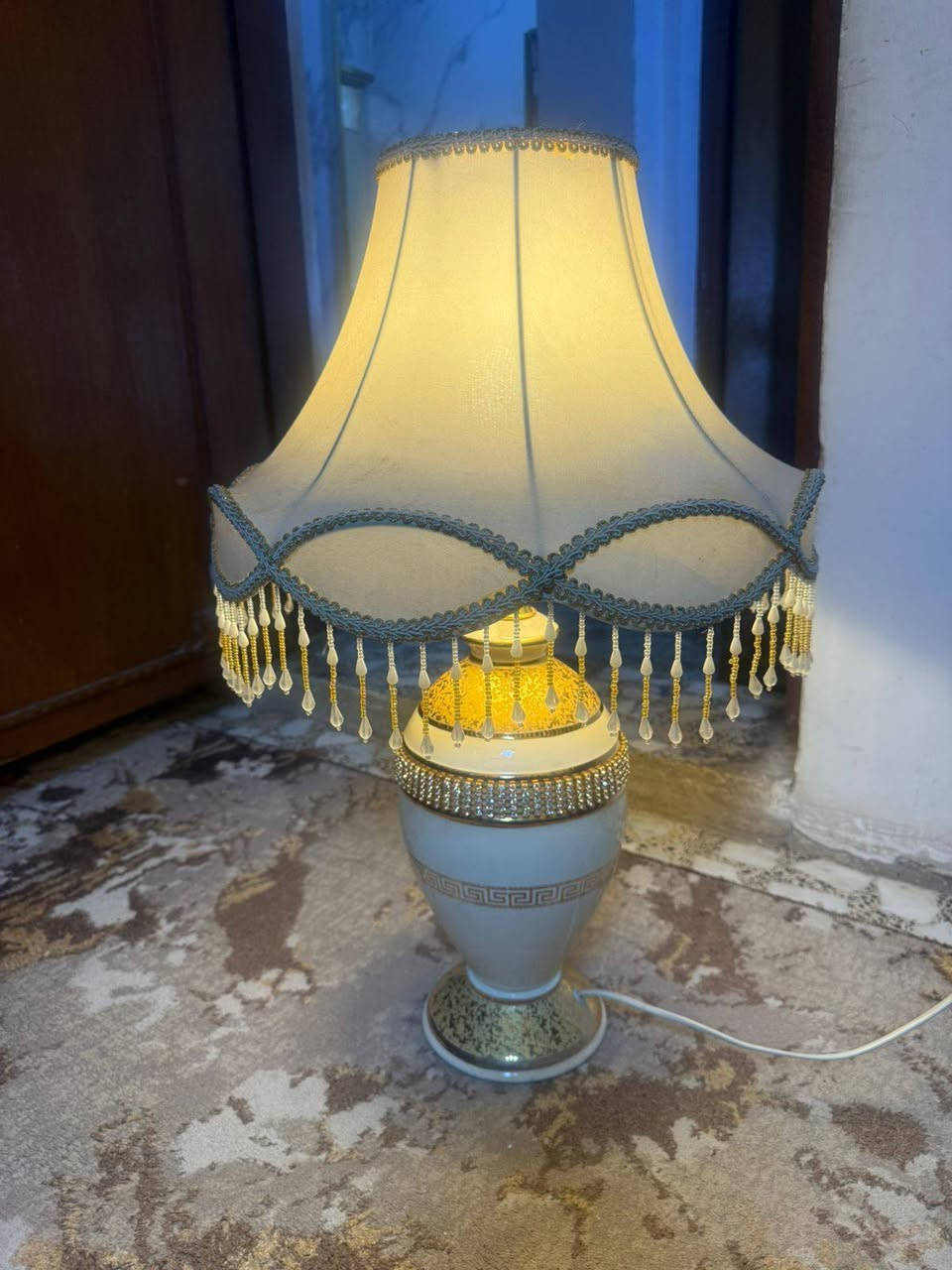 السلام عليكم عندي غراض للبيع دوشك طبي نفرين ميز طعام زجاج  مكاني الشعلة ***********
