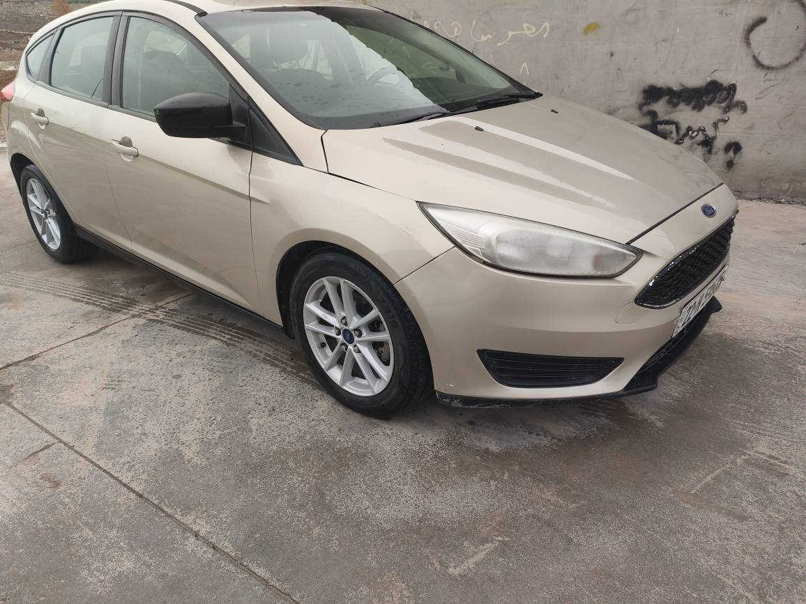 فورد فوكس ٢٠١٨ مكينة ٢٠
كير مكينة بشرتة ٤ بارجةى بؤياغة 
ليدانى ژورى نية سعرى ٨٠ وةرقة
*********** شوين هةولير أربيل, العراق
