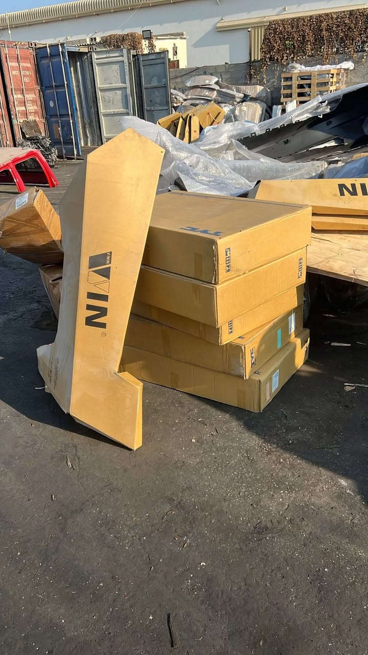 محلات الكعبي بغداد جسر ديالى الجديد *********** /
ادوات دوج رام كلاسك / بك هورن / تفصيخ / جديد
