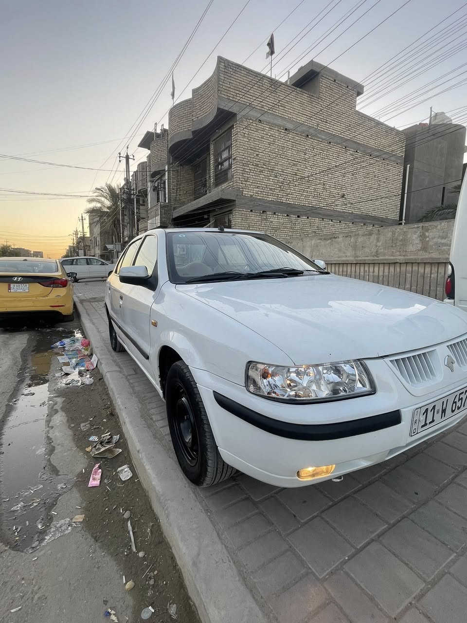 السلام عليكم 
سمند 2012 سنوية ورقم وهزة جديد باسمي مكينة بيهة تبخير خفيف بدون تنقيص ولا دخان ولا بوش كير فرنسي خفيف بل معدل 120 رون اقل ال 3  منضومه تبريد جديده تخم تاير جديد انتاج 2026 شاده قبل اقل الشهر تخم قوايش جدد فيتبم اصلي جديد سيارة جاهزه مابيهة نقص بيهة الباب الخلفي عكس السايق مصبوغ هوه والجاملغ مكاني بغداد الامين الثانية السعر 43 وبيهة مجال ***********
