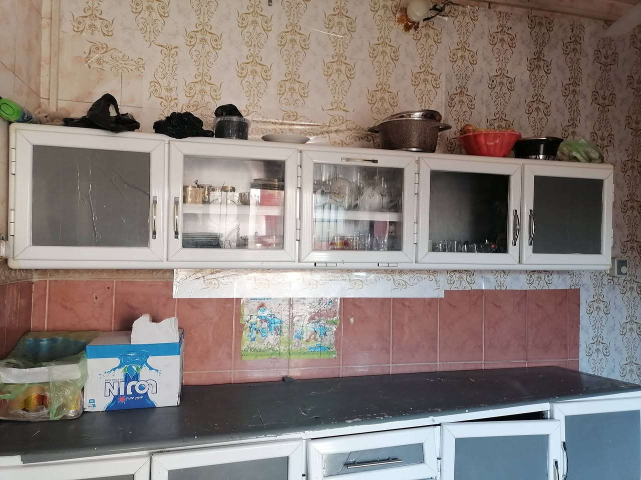 السلام عليكم كاونتر للبيع في الديوانيه للستفسار الاتصال على الرقم ***********
