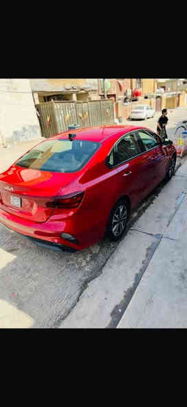 كيا فورتي مديل ٢٤ LXS 
وارد أمريكي بدون رقم منفيس بسمي 
مواصفات نص فول محرك ٢٠٠٠ دوش
بدون ايرباك سيارة ماشية ٣٠٠٠
حادث سيارة تخريب تبديل بيبان ثنين اصلي امريكي نفس الون 
بيها بارد بل جاملغ الأمامي الأيسر صبغ بس الدوسة 
شرط الفحص والسونار 
لغد شاصي محرك كير حدادية كفالة 
مكان سيارة بغداد مدينة الصدر 
***********
