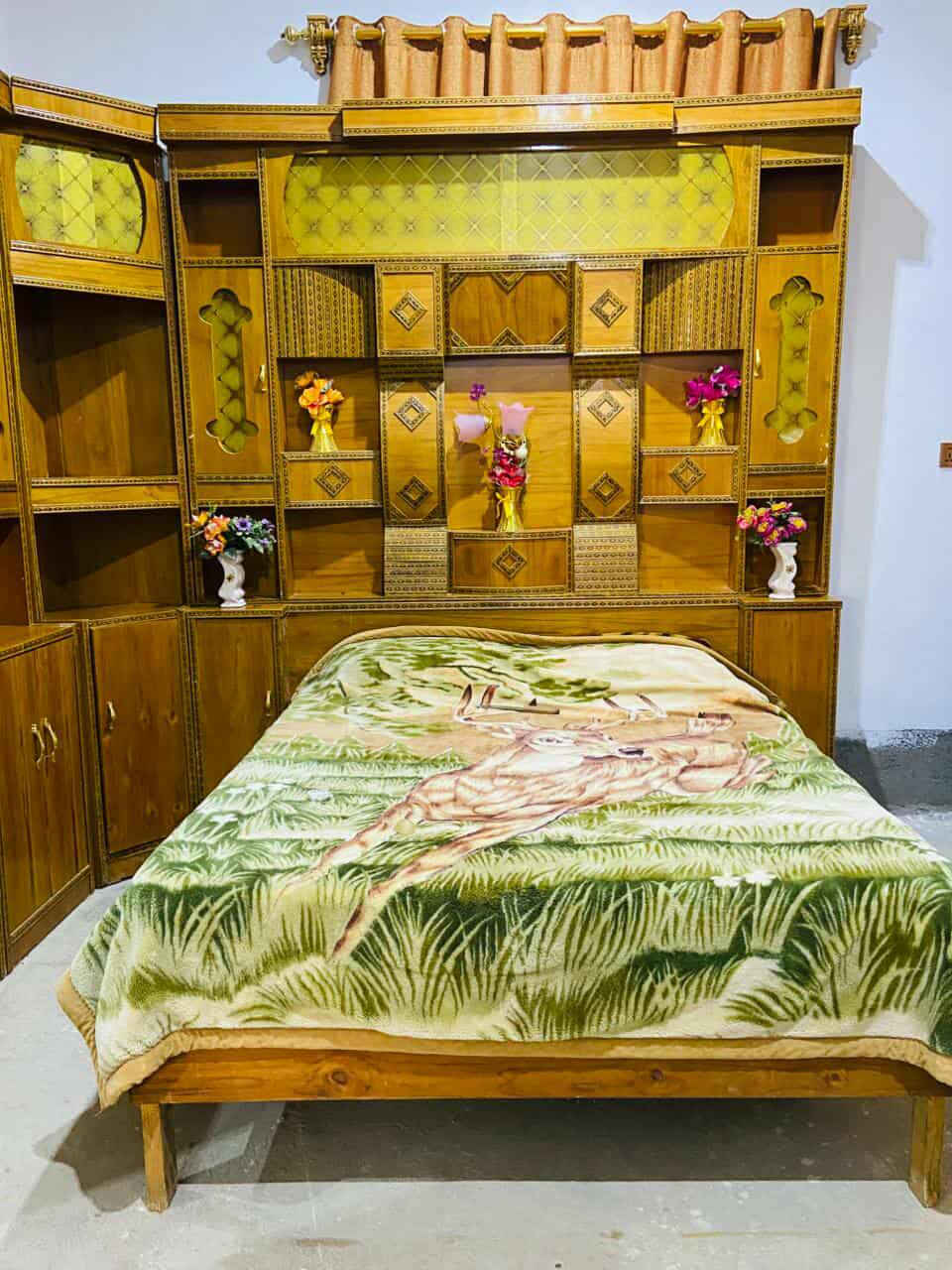 غرفه نوم للبيع جداً نضيفه صاج عراقي 
***********
