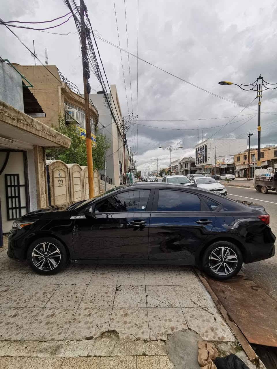 Kia forti 
كيا فورتي موديل ٢٠٢٤ نص فول 
محرك ٢٠ دوش ماشي قليل زيرو تقريبا 
 ٨ الاف ميل 
وارد امريكي 
رادار امامي مانع تصادم 
شاشه كامره دواره 
تحديد مسار قياده الي
💥ضرر سياره بوند وجاملغ جهه السايق بدون دواخل راديتر شرط شركه 
رقم شاصي 3KPF24AD4RE806294
السعر ١٣٥ ومجال 
كاتي يترقم شمالي اربيل دهوك 
مده ترقيم ٩٠ يوم 
استفسار اكثر اتصال 
0️⃣7️⃣7️⃣3️⃣8️⃣4️⃣9️⃣6️⃣1️⃣2️⃣8️⃣
