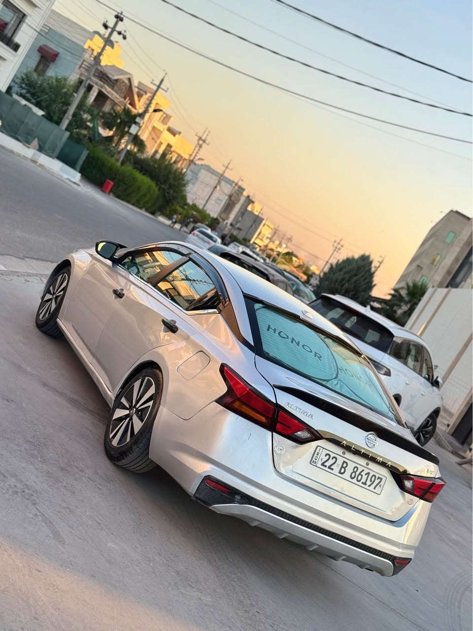 نيسان التيما 2022
مواصفات SV
لون رصاصي

موصفاتها بصمه شغال عن بعد بصمه ابواب كشن كهربائي كامره شاشه كبير رادارات جانبي وامامي وتوقف ذاتي 

رقم اربيل هزه سنويه جديده
السياره بيها كوبون بانزين 

كير مكينه تبريد كله شرط
السعر 129 ومجال 
السياره باسمي تحويل وكالة شرط
صبغ 4 قطع بجم كبس اني انطيها حزام
مكان السياره اربيل 
*********** أربيل, العراق
