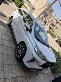 تيوتا فيلوس 2024 ماشي 27 الف خليجيه مكفوله 07703923305 واتساب واتصال