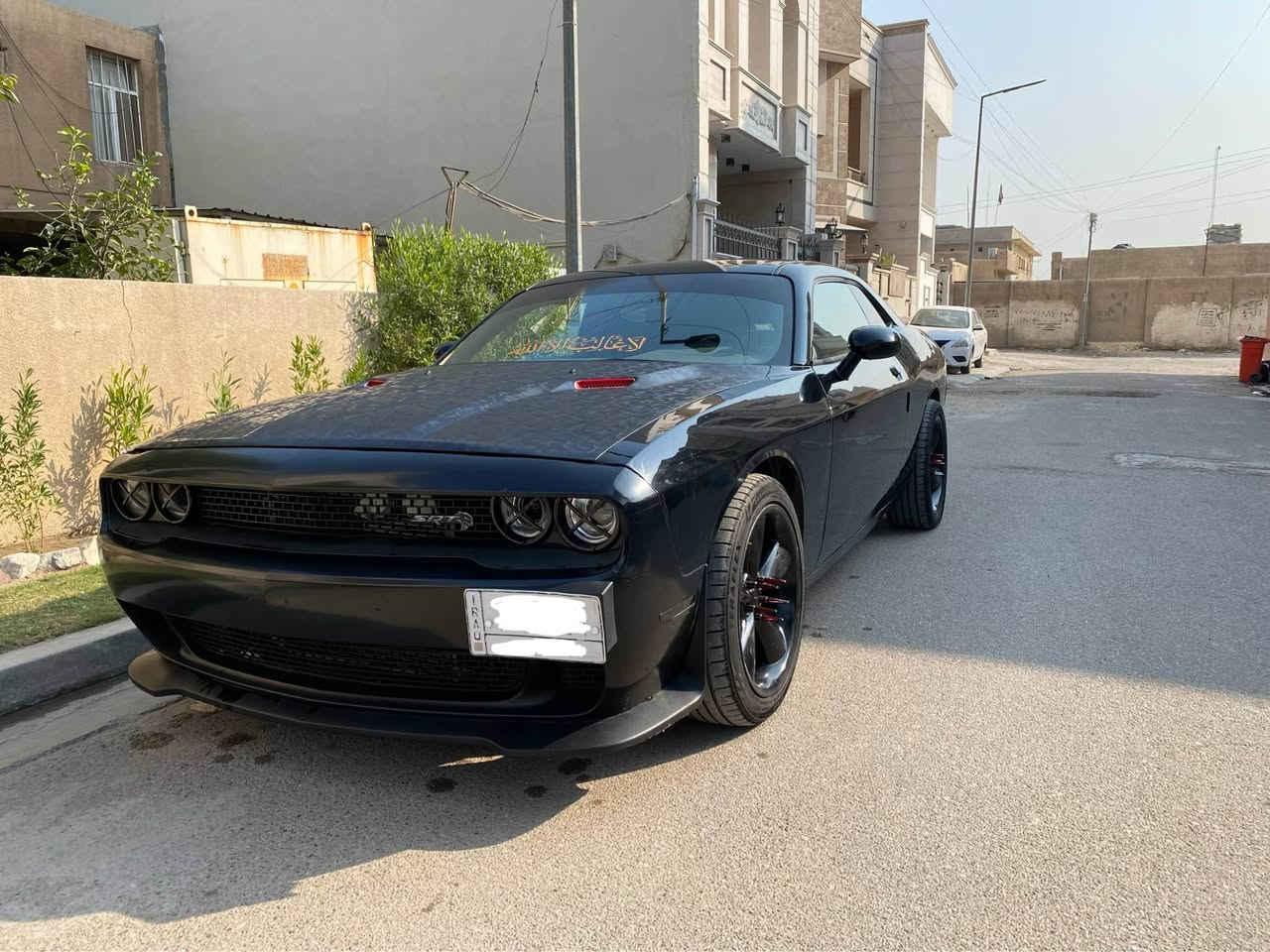 السلام عليكم اخوان
دوج تشالنجر ١٣ SXT محرك سته سلندر ٣٦٠٠
حادثها امامي جهة اليمين صور الحادث متوفره
اللسياره بيها صبغ زاوية البنيد فقط الضرر بالدعاميه 
بيها بارد بالجاملغ الخلفي موجود بالصور
الاماميه ومحدثه
بچم محدث هيلكات
لايتات منظومة زينون + حلقات ريد آي
دواخل تغطيس طلاء مائي فورجد
صدر امامي خلفي جديد
تخم تاير جديد
منظومة المي كلها جديده 
تبريد خير من الله راديتر مي و راديتر تبريد و فريز جديد
براد مبدل جديد فافون
رقم بابل مشروع وطني بأسمي تتحول من اي مكان
السعر ١١٥ مجاله جدا بسيط السياره جديده واحلى من الصور بهوايه
للتواصل خاص او واتساب
*********** بغداد, العراق
