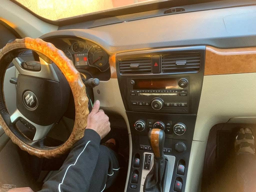 بغداد مكانهة حي الجهاد
***********
السعر (77 ) 
Suzuki XL7 
موديل 2008
بغداد مشروع وطني
AWD     4ويل

سلايدروڤ
تحكم ستيرن
كشن كهربائي 
7 راكب
تبريد شغال
دوشمه جلد بقلاوه
محرك  6سلندر حجم 3600
مكينه كير صدر تاير مكفول
كشر بس دعامة امامية مصبوغه سبب جراد
باقي مكفول
