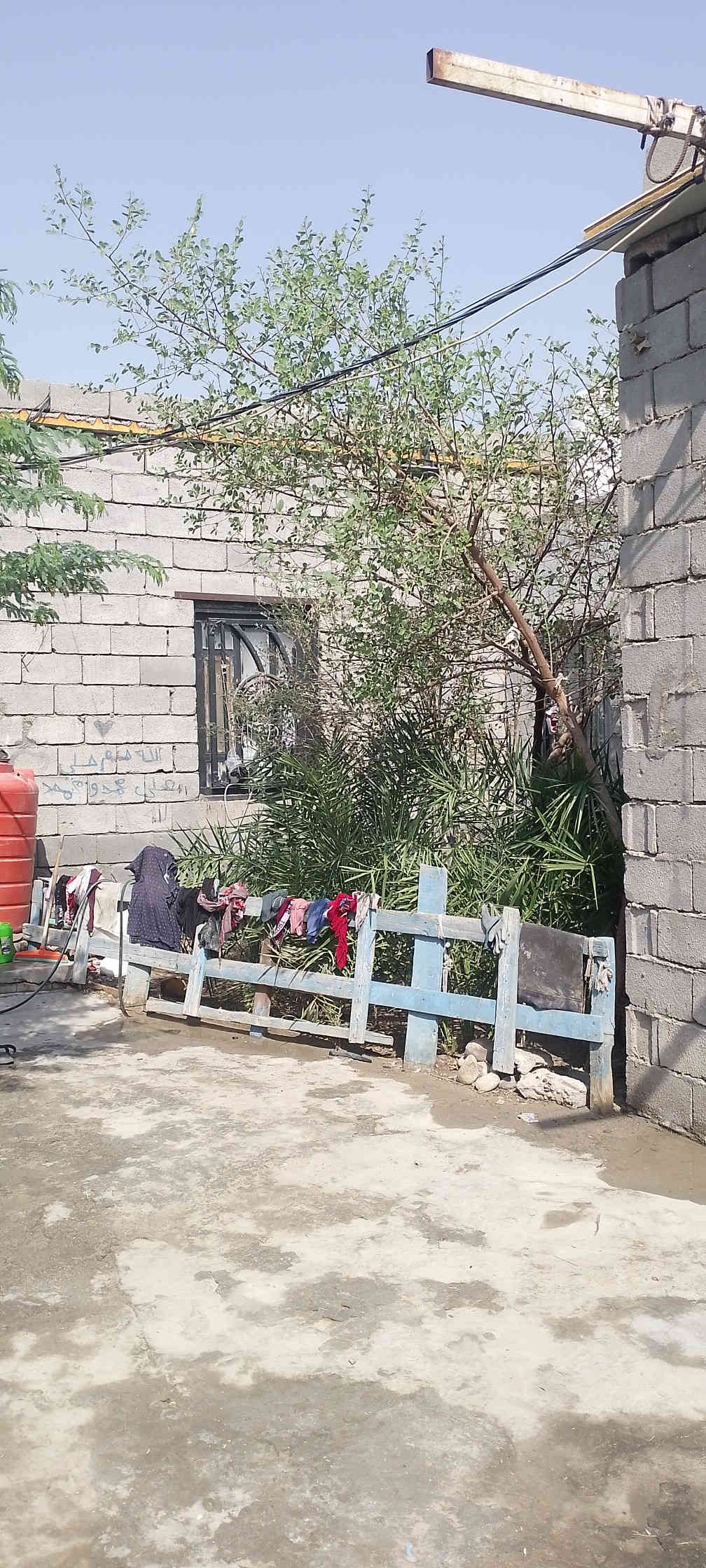 دار للبيع مساحة الارض 200 طابو زراعي سند 25 
العنوان ابي الخصيب باب طويل قريب على طريق الفاو 
السعر 39 وقابل للتفاوض 

الاستفسار أكثر اتصل ***********
