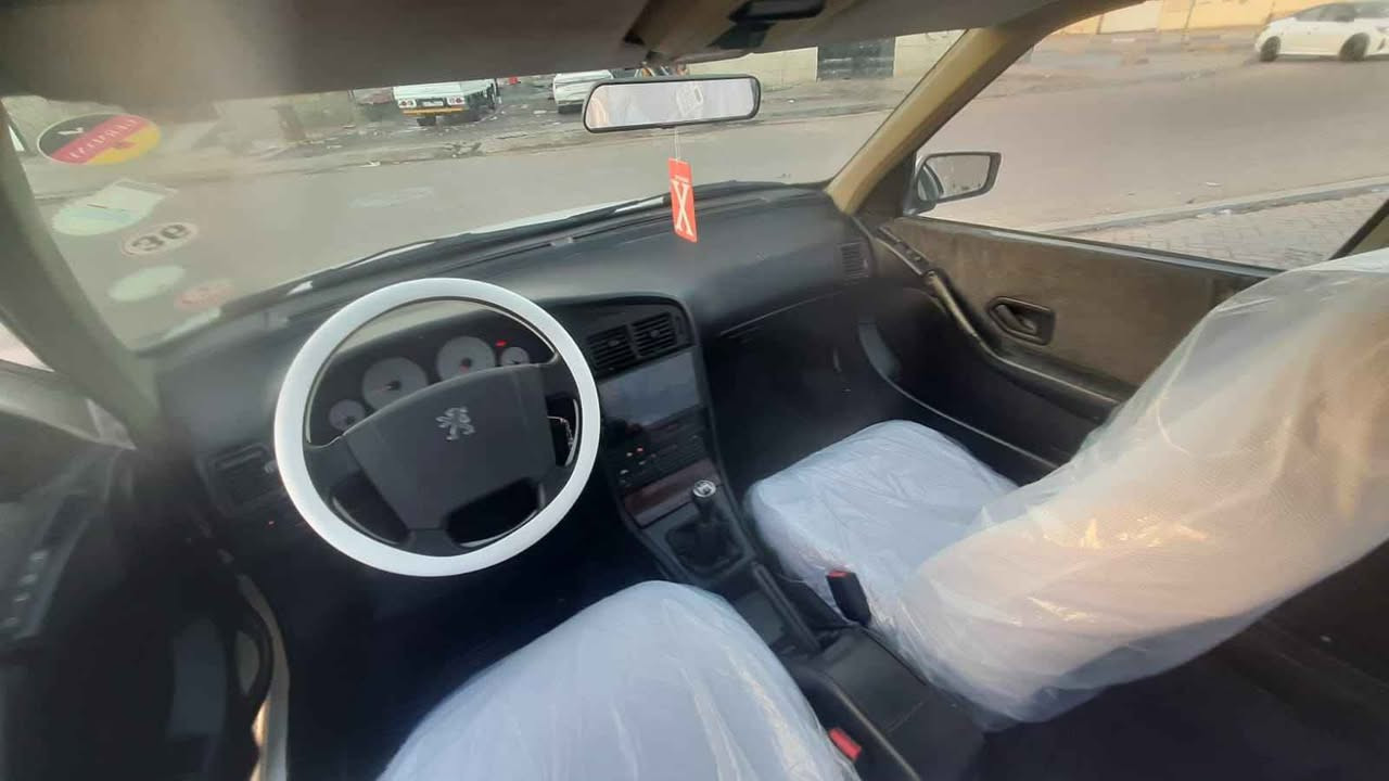 بيجو 2013 سياره مصبوغه جماليه مكفوله من ضربه كير مكينه حداديه تخم تاير كهربائيات تبريد كله كفاله  سنويه ل29تنتهي رقم نكليزي 

رقم ***********

عنوان بصرة موفقيه 

سعر 39بيها مجال البصرة, العراق
