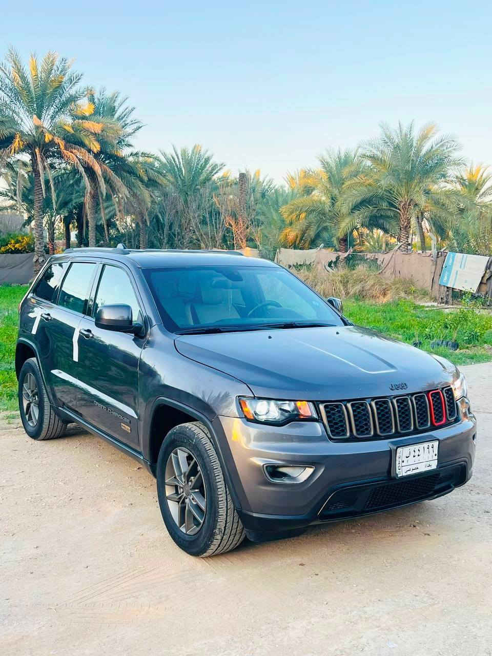 جيب كراند شيروكي العلامة الذهبية.
✅الموديل :2016 . (أمريكي )
✅المحرك : . V6. 3.6L . 
✅داخل اسود رقم بغداد بأسمي تحويل مباشر  
✅ماشية : 93 الف mi 

✅السيارة بنيد سرقة  + جاملغ الصدر صبغ وشويه من الباب الصدر  شبر او اقل  توحيد لون مع الجاملغ بدون ايرباك 
المواصفات :
✅بصمة ودخول ذكي وترحيب 
✅فتحة سقف سلايت 
✅ثلاثة أنظمة قيادة 
✅نظام ايكو 
✅ويل قياس 20 انج .
✅كير شفتر بالستيرن . 
✅كاميرا خلفية. 
✅شاشة كبيرة 10.1 أنج
✅المصابيح الأمامية زنون .
✅كشافات الضباب زنون . 
✅تشغيل عن بعد .
✅الصندوق الخلفيي كهربائي .
✅مقعد السائق كهربائي .
✅المقاعد الأمامية تدفئة .
✅حساسات خلفية . 
✅بلوتوث تلفون . 
✅محدد سرعة . 
✅نظام التشغيل والإطفاء الاوتوماتيكي .
✅المكان / بابل .
✅للتواصل : 
*********** 
***********
