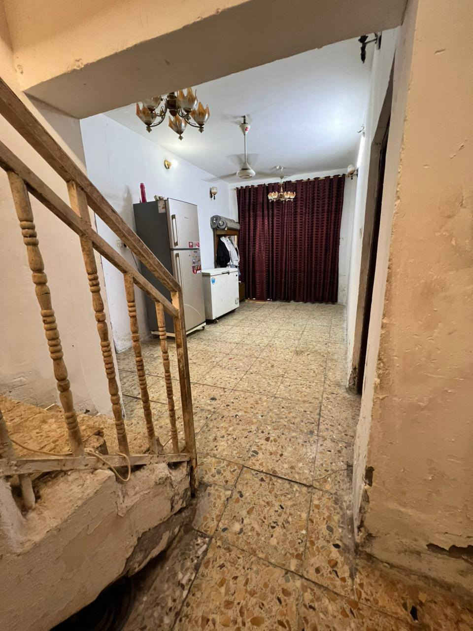 بيت للبيع حي الحضارة المساحة 99 مقابل ابيوت النزاهة طابو صرف التصال ***********
