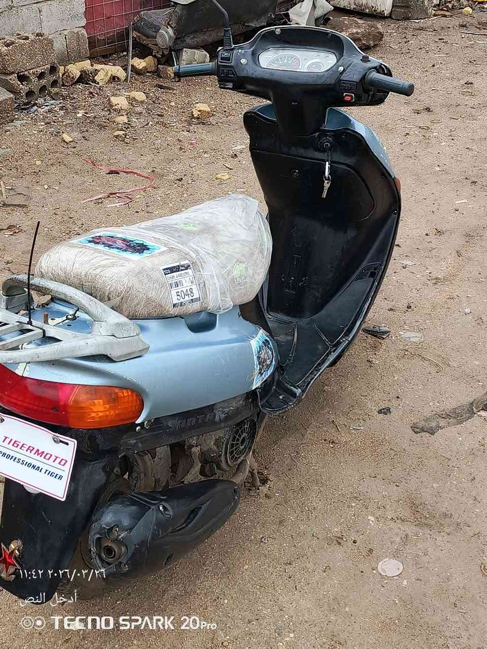 السلام عليكم دراجه سيام ياباني للبيع دراجه بيها خيط دخان كهربائيات كلها جاهزه تاير جديد 175 وبيها مجال   ***********
