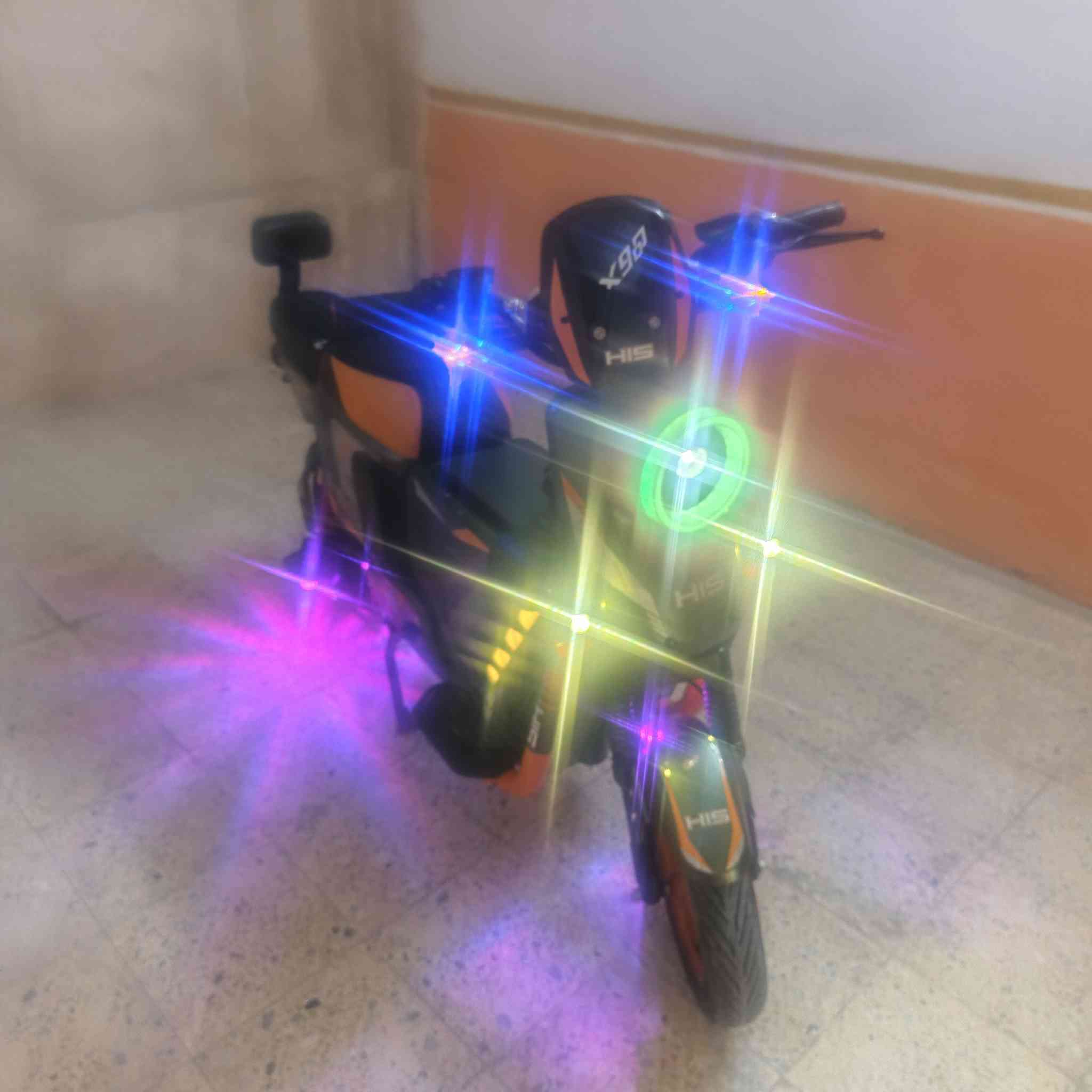 السلام عليكم دراجه شحن  R900  الدراجه جديده بطاريات جديد شديتهن نضام R سعره مناسب


**إذا كنت صاحب هذا الإعلان وتريد حذفه لأي سبب، رجاءا أرسل رسالة إلى الدعم الفني**