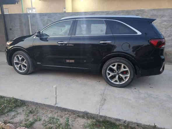 السلام عليكم سورنتوا وارد امريكي موديل 2019 بغداد.  فول مواصفات ماشيه 100mi.  حادثها فقط جنطه  كما موضح سونار.   وخدش با الدعاميه و رصعه خفيفه با البنيد سعرها 220 وبيها مجال تحياتي.   للتواصل خاص او عن طريق الرقم ***********
