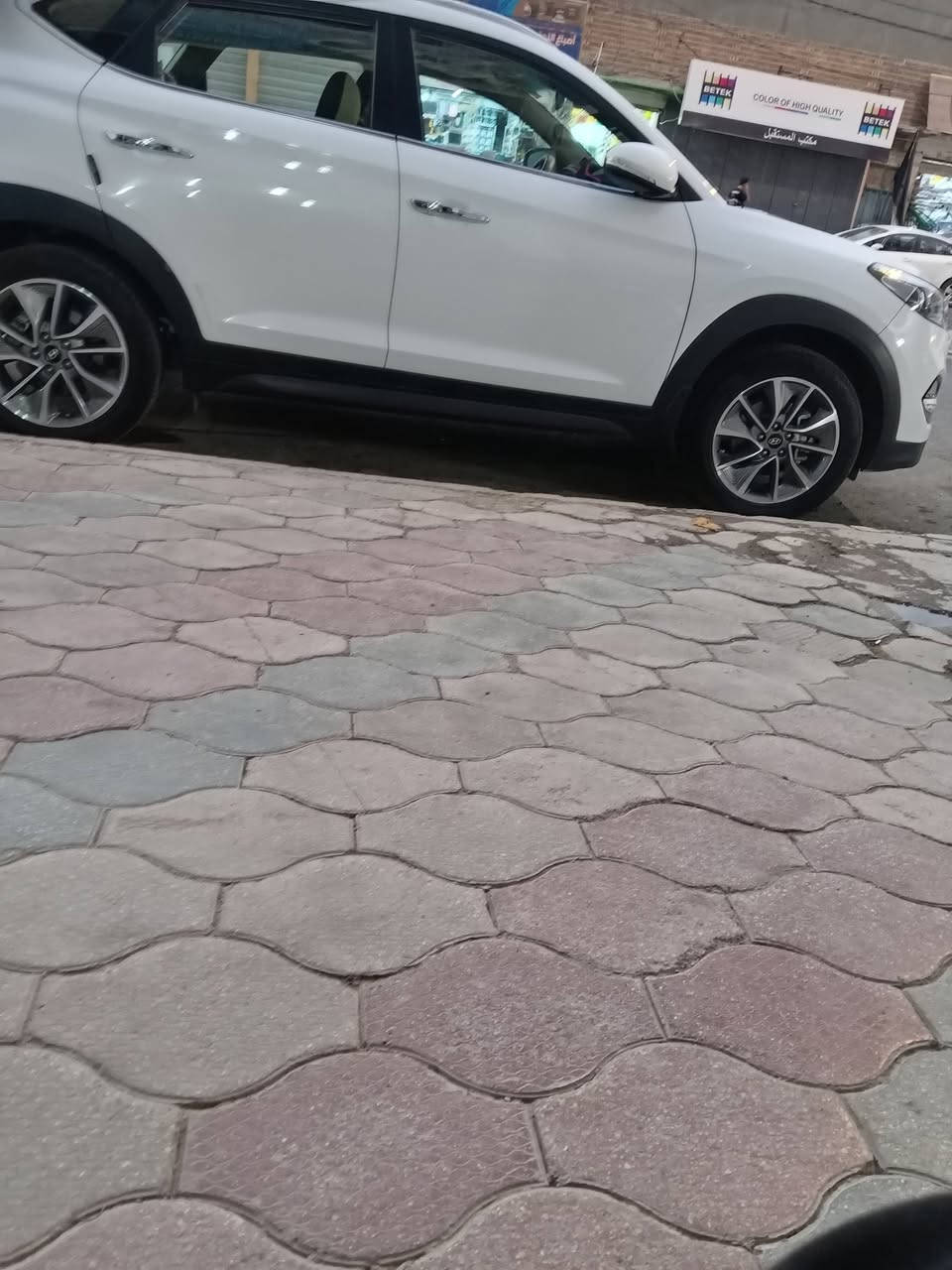 توسان 2018السياره جديده ماشيه 54الف السياره على ايدي مالعوب بيها ابد كله شركه السياره كفاله عامه عده صبغ بدايت البنيد مقدار اقل شبر بدون ضربه السعر 185    رقم نجف عنوان نجف    رقم الهاتف ***********
