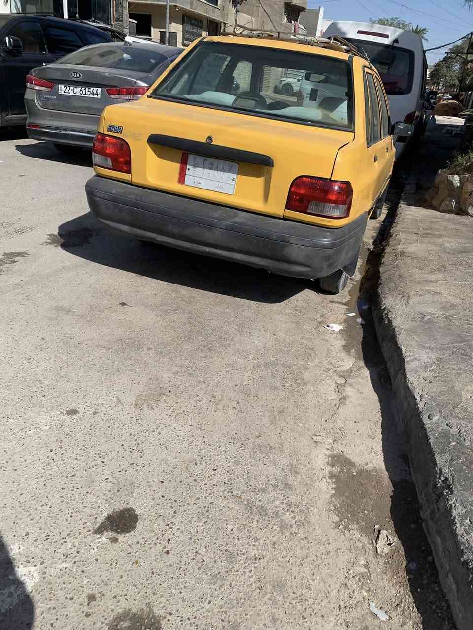 سلام عليكم ورحمة الله وبركاتة 
سايبة موديل 2010 السعر 20 ورقة عليها غرامة 500 وسنوية ساقطة صارلها 4 سنوات الغرامة والسنوية علمشتري الهيئة عليا اني اصفرلكياها 
تبريد جديد محور بخاخ كبير جداً بارد كوري 
كير مجفت جديد 
محرك بحالة جداً جيدة 
كشر كدام عينك بي طخه وضربة بلجنطة ومصلحه 
صدر جديد 
تايرات جدد 
داخلها نضيف حلو مرتب 
مكان السيارة بغداد شارع فلسطين 
السيارة مابيها شي عاطل كلها شغالة كبل للشارع 
رجائاً السعر هذا قفل غير قابل للتفاوض لاتزعل مني اذا تعاملني وما انزل هذا الحلال وهذا السعر 
رقم الهاتف واتساب فقط متوفر *********** 
تحياتي للجميع
