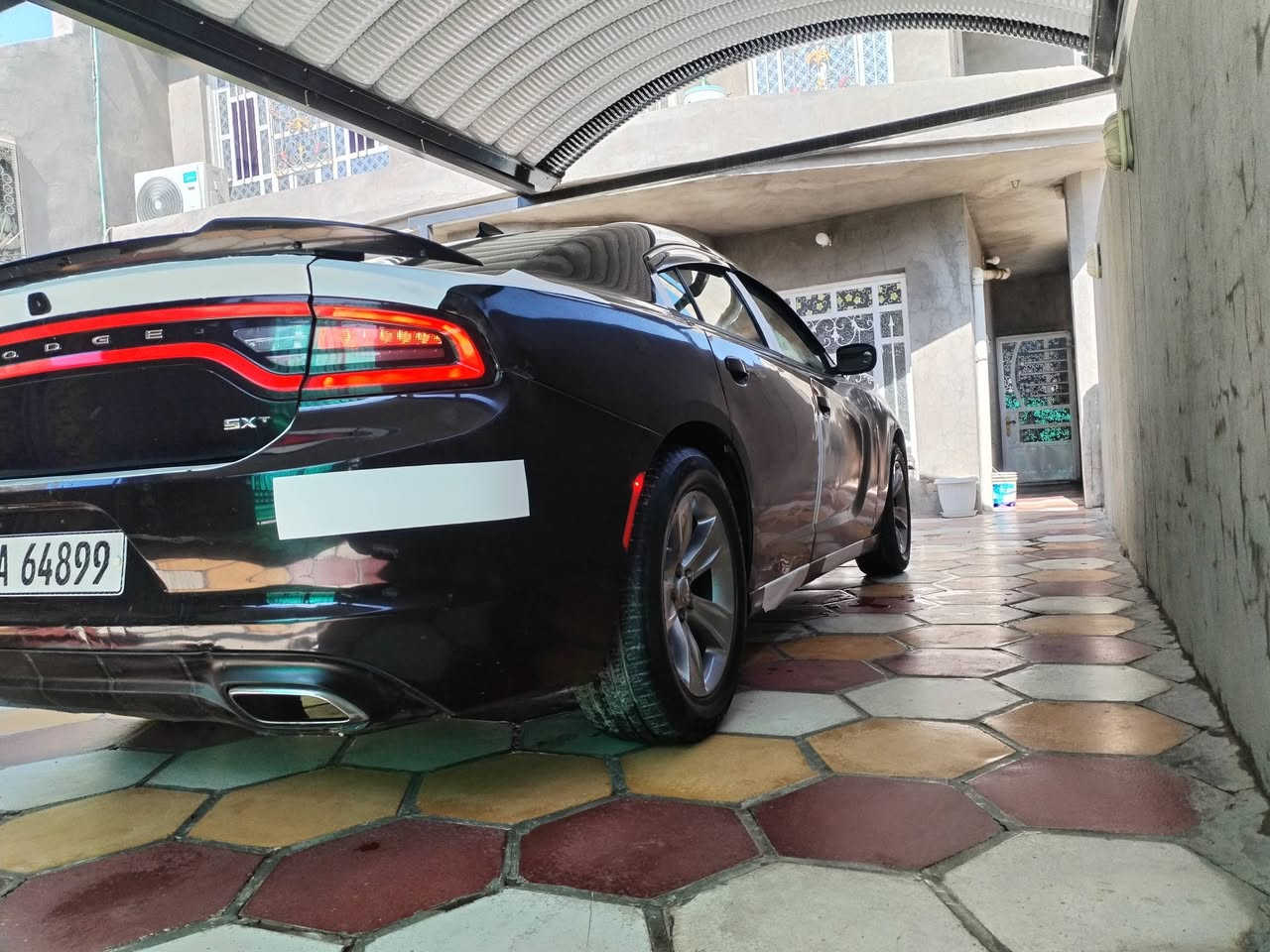 للبيع جارجر فئه Sxt موديل 2017 بشرط لامعلايه ولامرمزه رقم نجف نكليزي سنويه جديده السياره مصبوغه عام بيه شكم قطعه بلاديه بس ابيع عام حادثها موضح بصور فقط بامريكا بلعراق مابيه اي ضربه طبعآ مكفوله من الكص وتبديل ودواخلها مابيه صبغ مكينه ٣٦٠٠ كير طياره ٨نمر مكفولات  صدر امامي خلفي صارله ٤٠ يوم من بدلته تبريد ثلج وتخم تاير جديد والسياره جاهزه كلشي ماناقصها وسعرها ١٣١ ورقه واي استفسار *********** مكانها بغداد.
