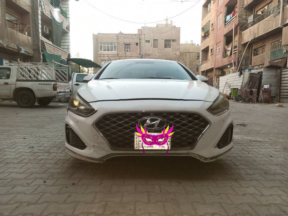 السلام عليكم سوناتا 2018 بيع او مرواس بجارجر
محرك وكير وتبريد وصدر خير من الله

تخم تاير جديد 

بنيد وجاملغ باامريكا والجاملغ العكس صبغ بدون ضربه مكفوله لغد وشواصي

مواصفات السياره تحكم ستيرن جهتين مانع تزلق

شاشه كبيرة تبريد بيانو  نغمه ترحيب ثلاث انظمه قيادة

رقم بغداد محرك 2400

ماشيه 100  مكاني بغداد صليخ 

رقمي*********** بسعر مناسب
