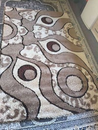 سجادة • ٢م×٣م • للبيع