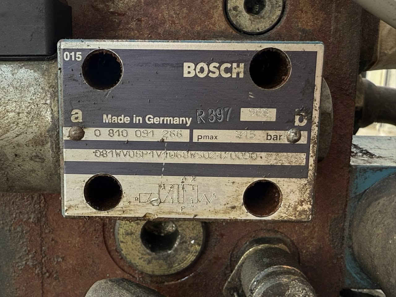 سلام عليكم 
منظومة هيدروليك كاملة بدون نقص ماطور 60 حصان WEG/Lenze دورة 1500 rpm مع مضخة وبلوك صمامات المانية من شركة BOSCH بقوة 315 Bar

-للتواصل عبر الخاص او الواتساب : ***********
 -العنوان: كركوك – المنطقة الصناعية فرع محطة الشهيد او ببسي تاج

📍تتوفر خدمة توصيل الى جميع المحافظات
