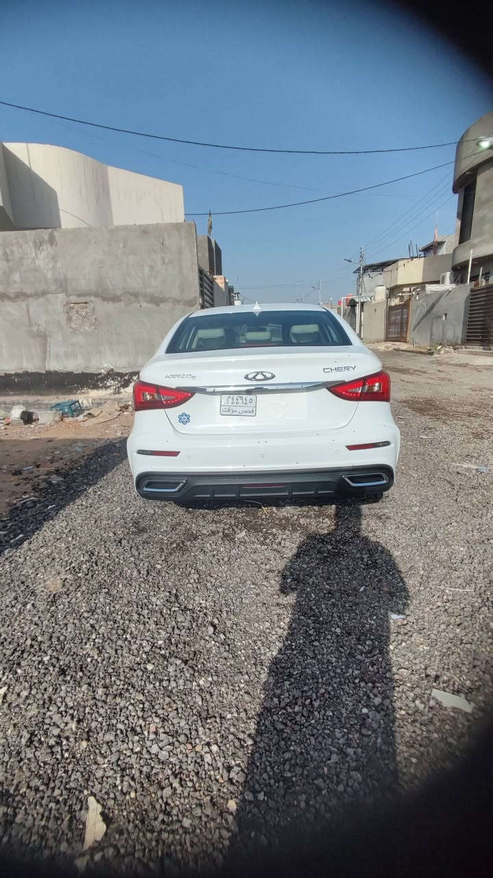 اريزو 5 2025 كفاله عامه من شخط اعلى فئه لوكسر ماشيه 12 الف سياره اقساط مقترض وكفيل زوج وزوجته مدير مدرسة بدون رقم تترقم بسم مقترض واسط صاحب سياره موجود مركز واسط تاخذ وكاله عامه 
البيع بدون رقم الرجاء اقراء منشور قبل ما تتصل حتى ماتعبك ولا تعبني سياره موجوده بالبصرة بس ماكو مشكله اني اجيبها للكوت او انته تجي تأخذها 
سعر 14 مليون 
***********
