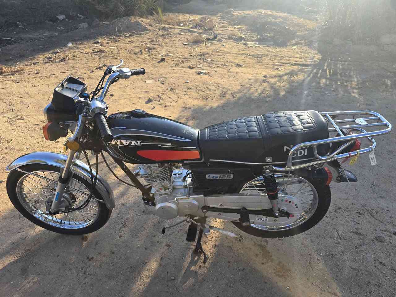 نامة امتياز موديل 2025 نضافة شوفة عينك كفالة عامة سعره 650مكاني طريق كربلاء نجف ***********
