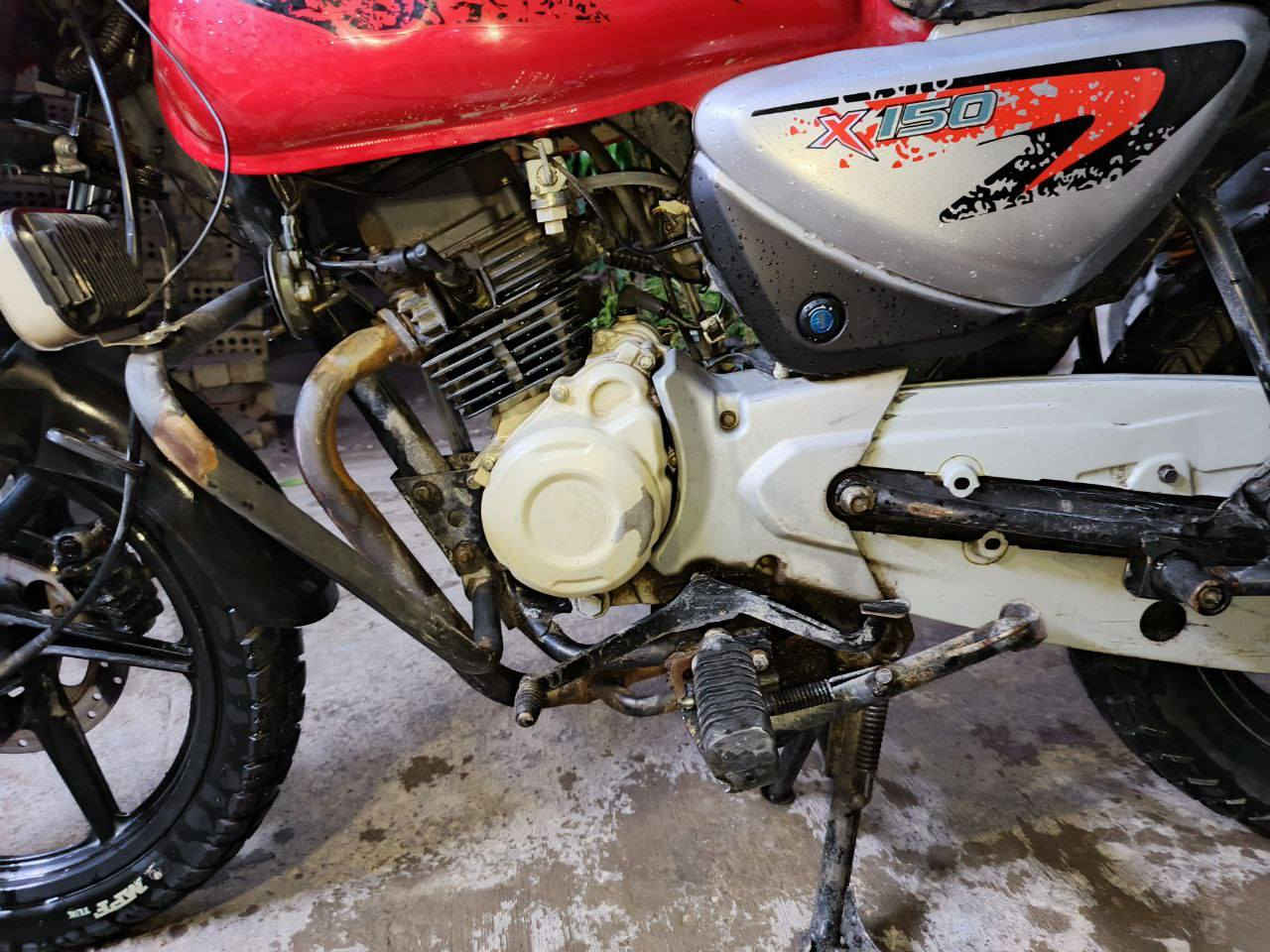 دراجه بوكسر مديل 23  مجفته تجفيت شركه دراجه خير من الله شالعه معدال احلاه من صور ما ماشه هواي عليه زنون ابو 4 بردات تخم تايرات جدجد رقم ***********  بكاني بغداد الزعفرانيه
