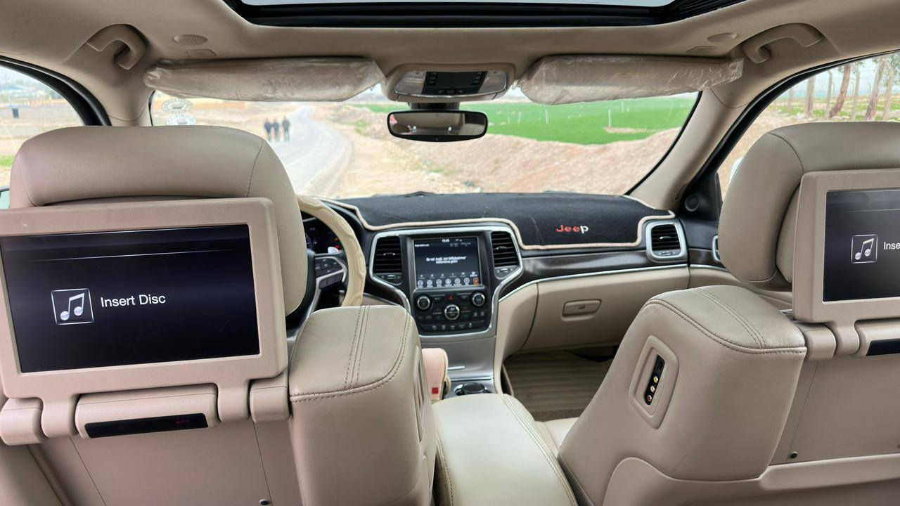 السلام عليكم جيب لاريدو فول فول ١ عل ١ للبيع. كلين تايتل. 2018. الليمتد بلس. كفى العامل وكل شيء. والسياره كلش نظيف. ماشي فقط.50م  سعرها ٢٦٥ بها مجال قليل للطيبين. بي وتساب  تصيل عل رقمwhasapp *********** بيجي, صلاح الدين
