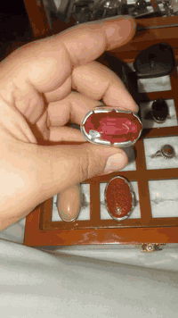 للبيع مكاني مدينه الصدر ***********
