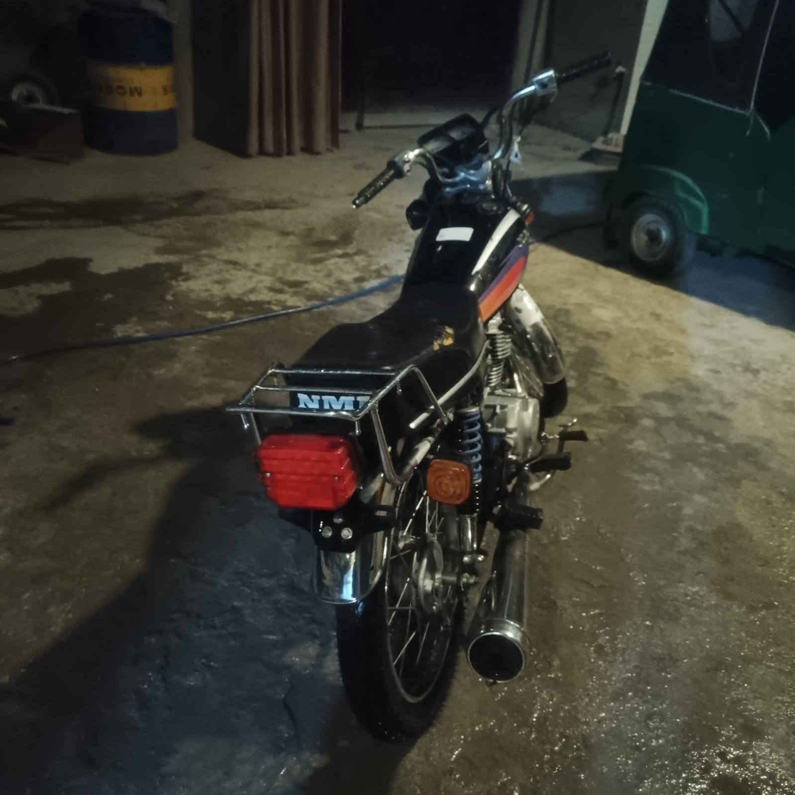 سلام عليكم دراجه ربعه كير وراق اوصليه  غراض بيها كلها2024 شاصي 2017مامتواجد ع فيس تصال ع رقم ***********
