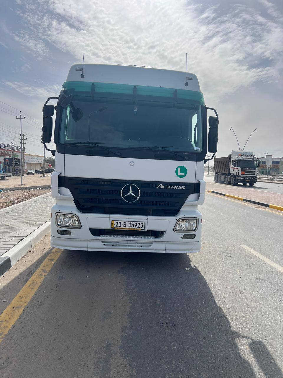 ياالله السلام عليكم
كتروس 2006 قمارة شاصي حدادية

خير من الله عربنة حديد تايرات خير من الله السيارة جاهزة على حباية ونص 

*********** هاذ رقم صحبة
