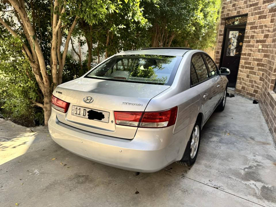 السلام عليكم سوناتا خليجيه  2008 مكفولة      كفالة عامه من (صبغ -تبديل -فتح )
رقم بغداد انكليزي تحويل ثاني يوم 
فقط بيها باردات  + القمارة بيها  جراد
فتحة
تحكم ستيرن جهتين
مكينة 2400 لاتبخير لاتنقيص 
حدادية  امامي خلفي مسويهن جديد قبل سبوع 
السعر :130 او بيها مجال
مكان السيارة كربلاء 
السونار مرفق بلمنشور
اتصال 
***********
