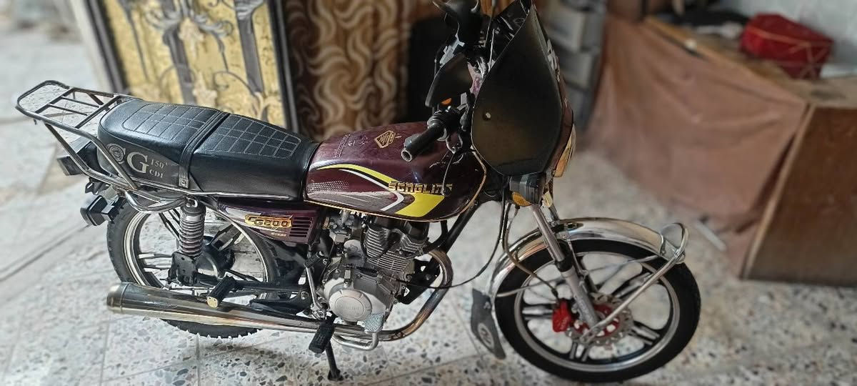 السلام عليكم ورحمه الله
دراجه سولنك للبيع دراجه خير من الله
 من المحل للبيت مكينه مكفوله 
تايرات نضيفه 
كهربائيات شغاله 
اوراق مكاتبه 
مكاني بغداد العبيدي قرب منطقه الشماعيه
سعر : 650وبيه مجال بسيط
تواصل :***********
