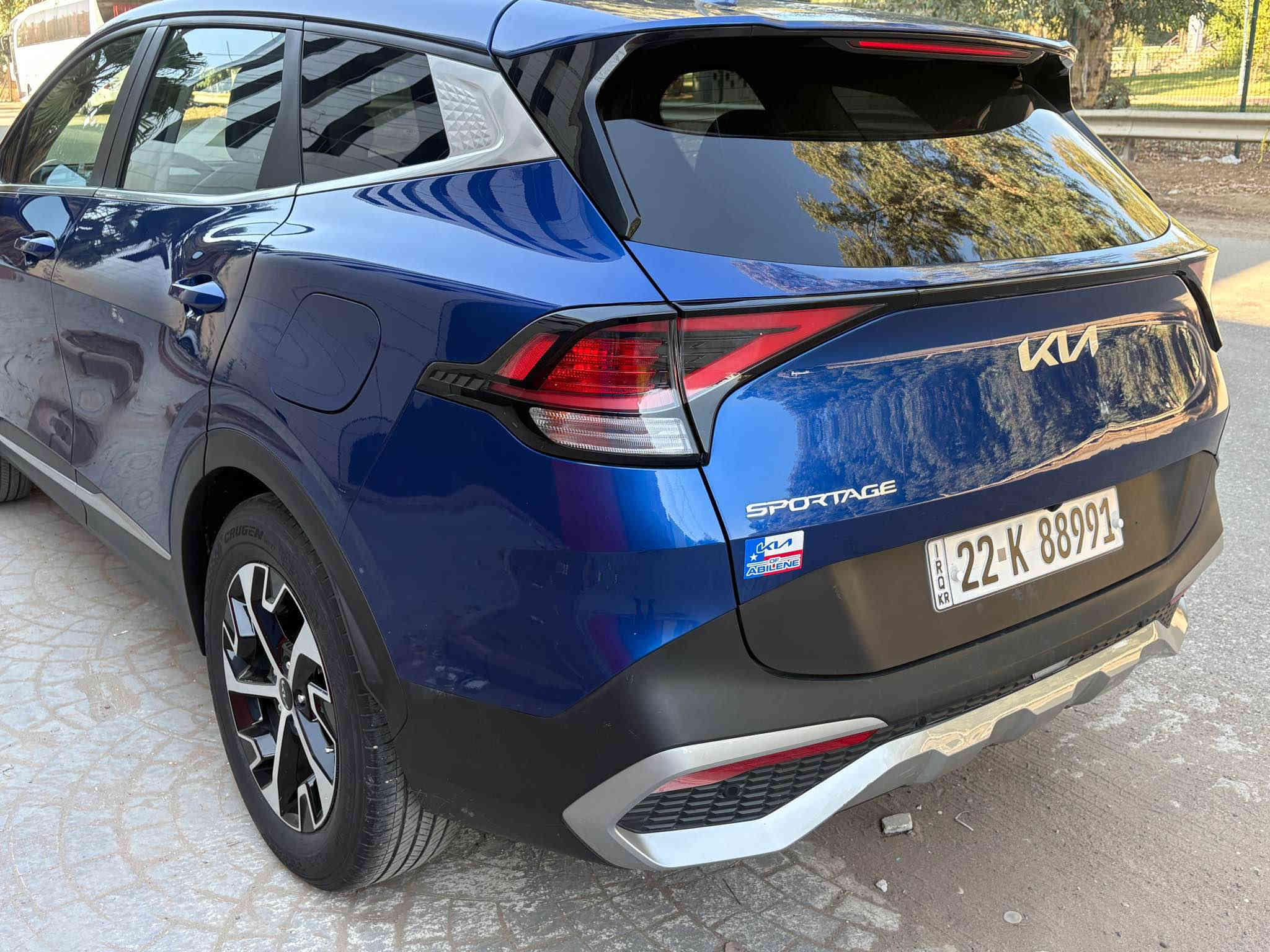 كيا سبورتج 2023 فوول عده بنراما بصمه جلد تدفئه كشنات رادار فوول موصفات بيه بنيد صبغ فقط بدون دواخل ...
عل وشع شركه بعدها محرك ٢٤٠٠ تخم تاير جديد صدر شركه 
عنوان سياره ... الاعضميه ..
السعر ...178... بيع فقط 
*********** بغداد
