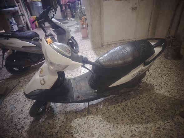 سلام عليكم ماكس عدله لبيع دراجه ما ناقصها شي مكينه مكفوله نكر سلف وهندر ب ٥٠٠ مكاني بغداد كرغوليه شراي اتصال ***********
