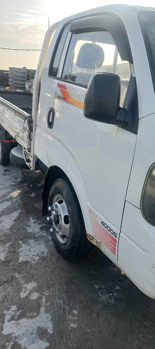 كيا فحل للبيع 2013 مكفوله كفاله عامه تاير 14 تانكي 120 ستدات 27 تبريد شغال سنويه 2031  رقم سياره بغداد  ***********
