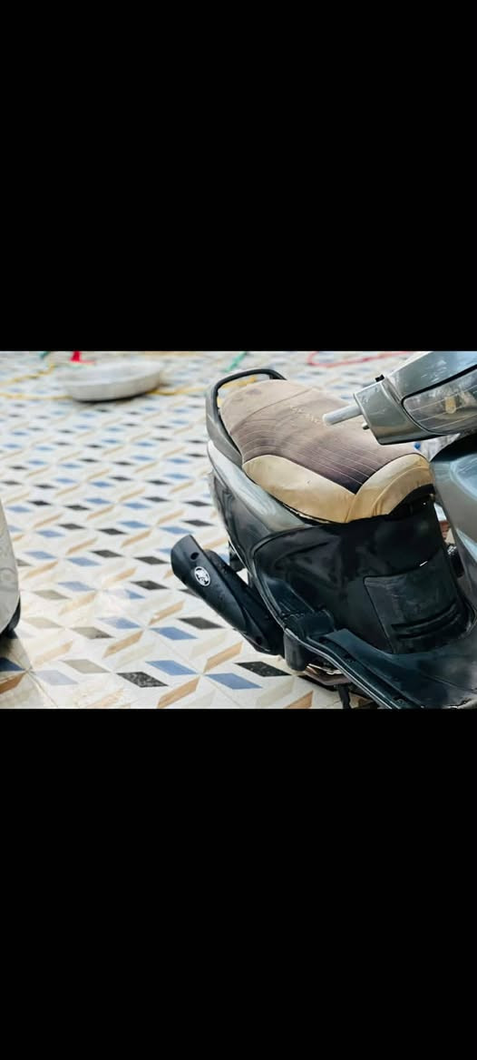 سلام عليكم دراجه فراشه للبيع مكفوله مكينه بلادي دراجه تخبل كهربائيات كلها شغاله سعرها 550 وبيها مجال مكاني ديوانيه مهناوية ***********
