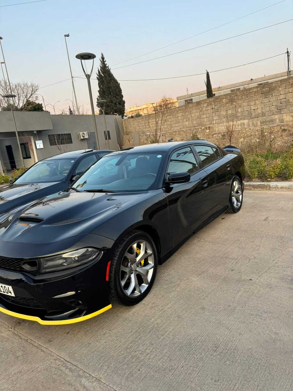 سعر مناسب جداً

Dodge charger sxt 2017

دوج جارجر 2017 sxt
محدث كامل srt
رقم أربيل
ممشى100 ميل فقط
محرك 6

🔵 المواصفات 🔵

🔹 بصمة تشغيل
🔸 بصمة أبواب
🔹 سيستم صوت Alpine
🔸 تدفئة كشنات
🔹 كشنات مخمل
🔸 كشن السائق كهرباء
🔹 هيترات مراي
🔸 حساس مرايات تعتيم
🔹 شاشة جبير
🔸 ويل حجم 20
🔹 لايتات لد
باقي المواصفات SXT معروفة

🔵 الضرر 🔵

ضرر بوند فقط ومبدل وشوية بارد إيرباك، تلك صور الضرر بالمنشور.
سعره 189 ورقة وبيها مجال.

السيارة مصروف عليها تحديث مرتب،.

📞***********

📍 مكان السيارة: كربلاء
