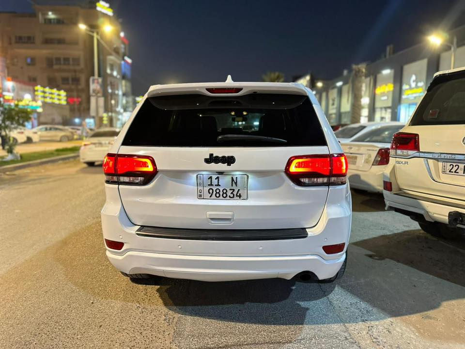 سلام عليكم
جيب 2020 للبيع بلاك توب رقم بغداد الحادث موجود ب الصور 
للتواصل ‭0783 416 1840‬
